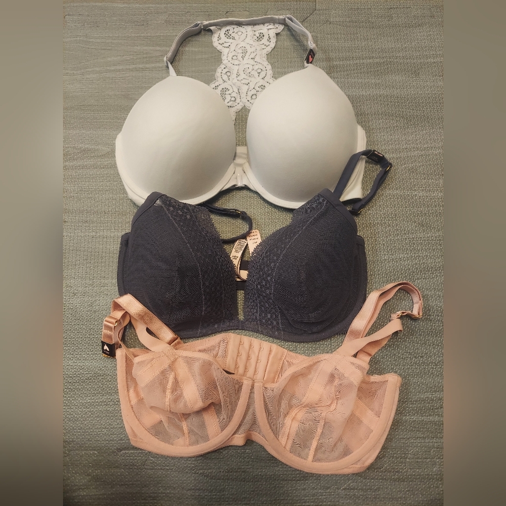 Victoria's secret bra 34DD